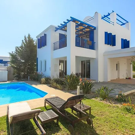 Riviera Beach Front Villa *