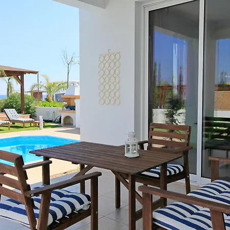 Villa Riviera Beach Front
