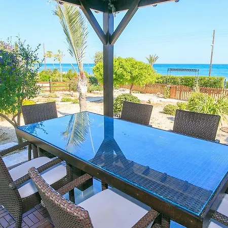 Riviera Beach Front